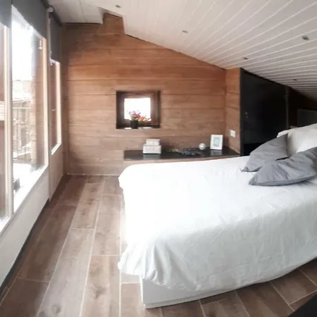 Cal Dalmau Apartaments Átic Pardines Esterno foto